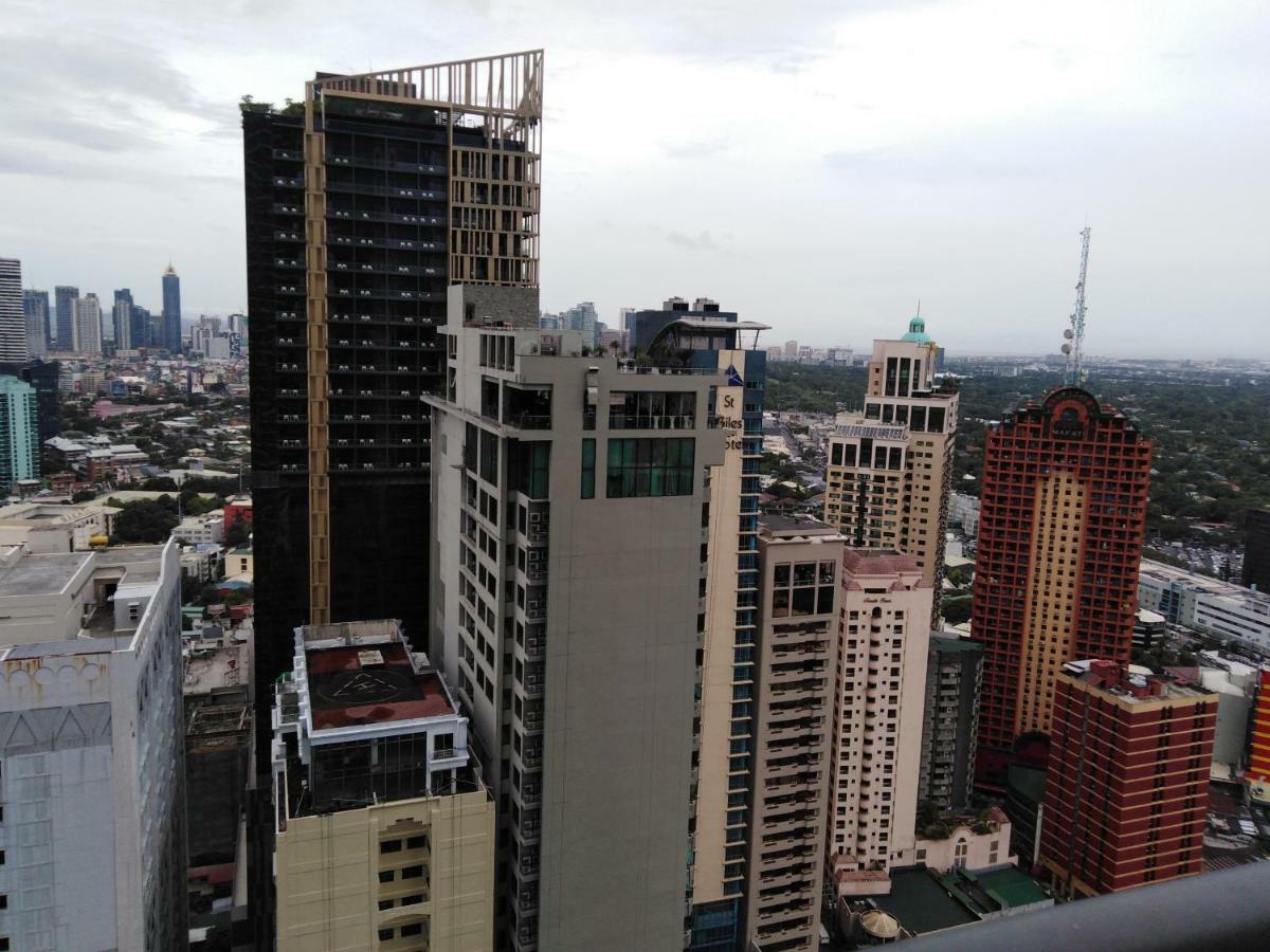 Seven Doors Aparthotels In Gramercy Makati Makati City Exterior photo